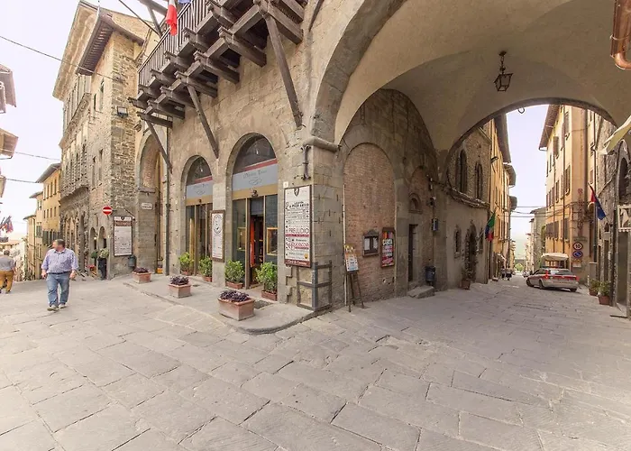 Gorgeous In Feriehus Castiglion Fiorentino